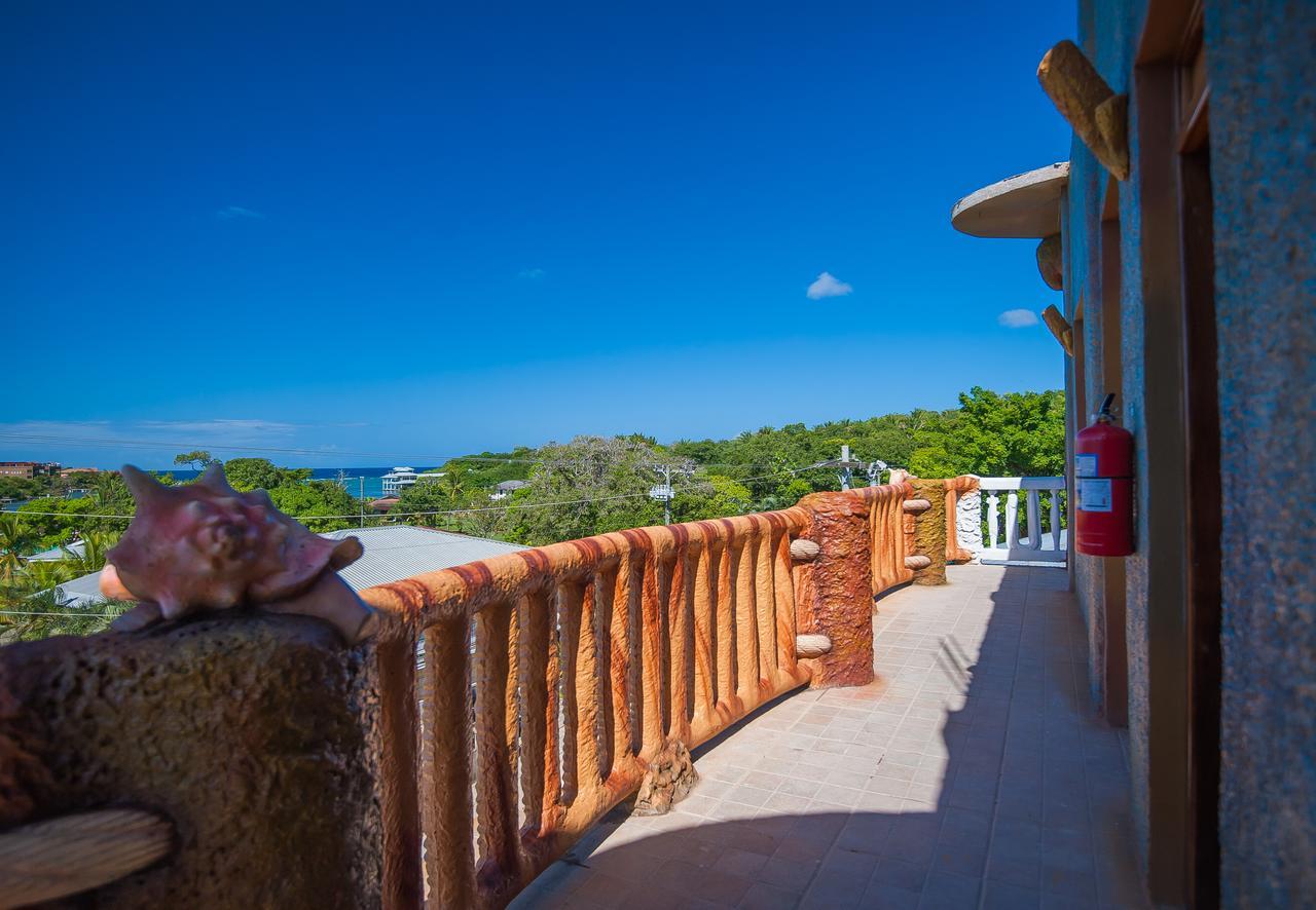Hotel Los Corales West End Esterno foto